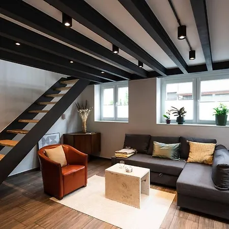 In Weinstadt-schnait Apartment